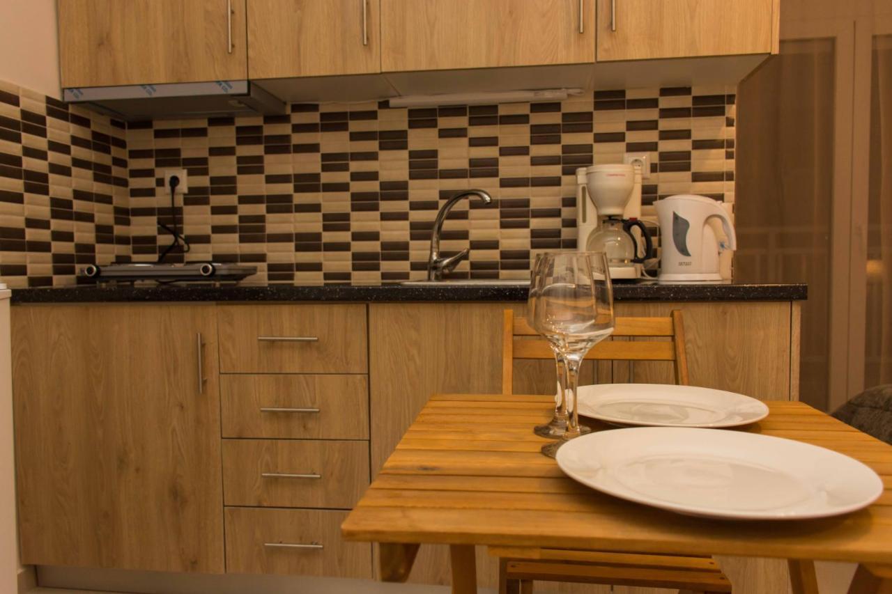 Central Luxury Studio Corinth エクステリア 写真