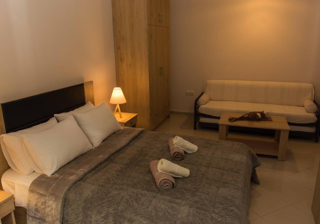 Central Luxury Studio Corinth エクステリア 写真