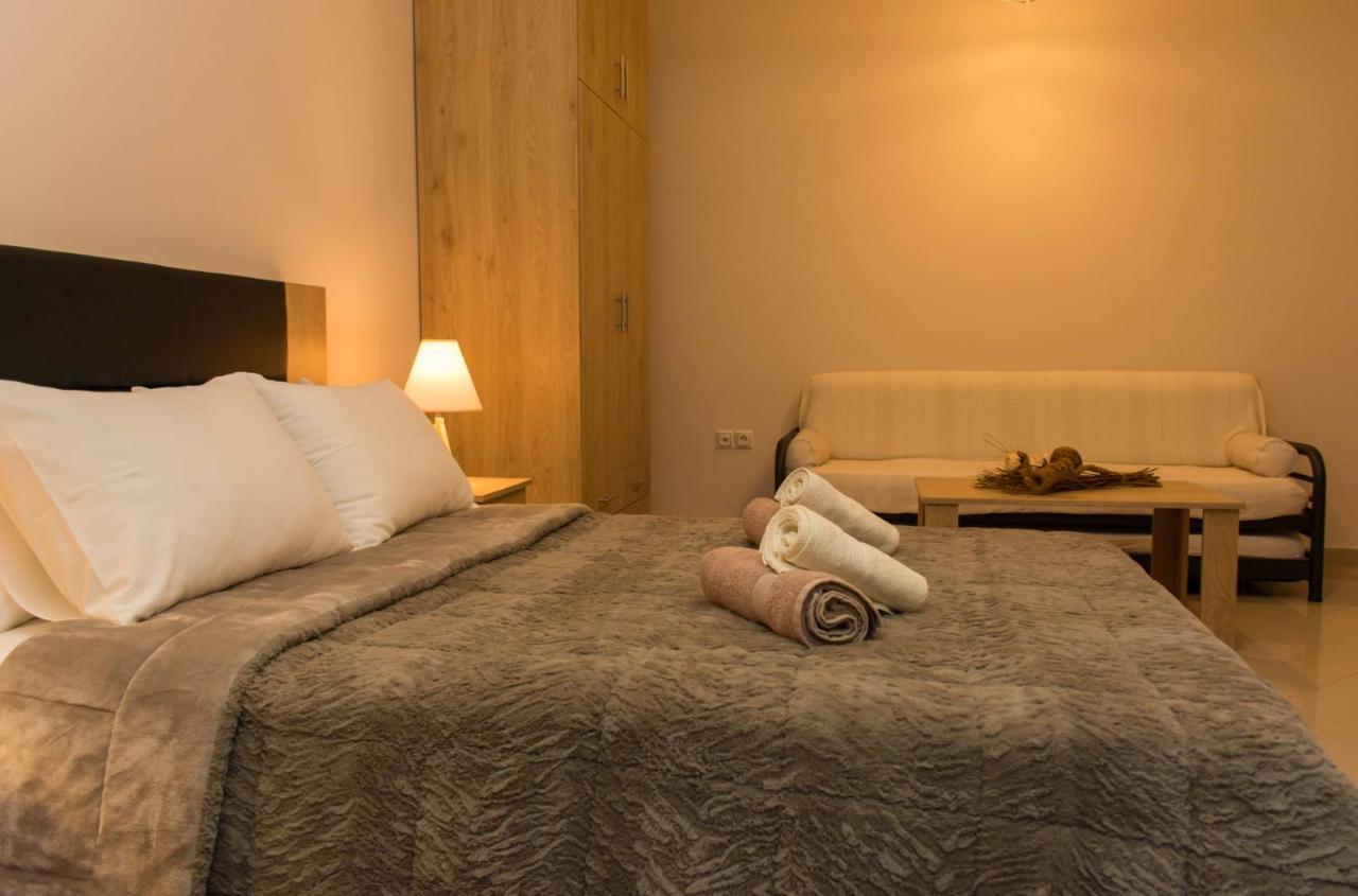 Central Luxury Studio Corinth エクステリア 写真