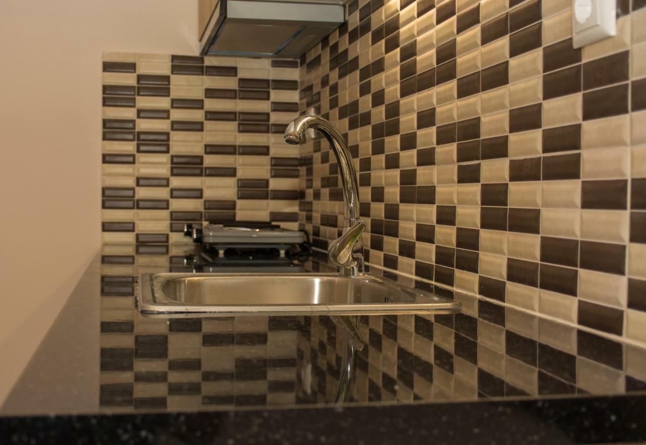 Central Luxury Studio Corinth エクステリア 写真