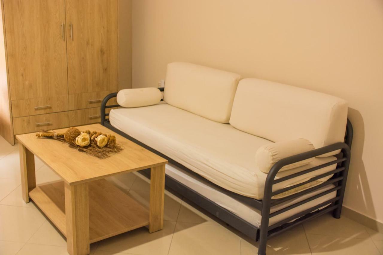 Central Luxury Studio Corinth エクステリア 写真
