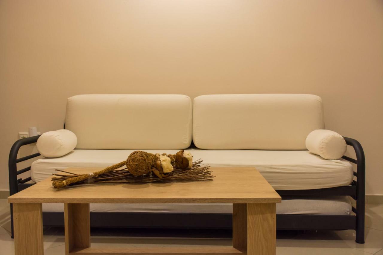 Central Luxury Studio Corinth エクステリア 写真